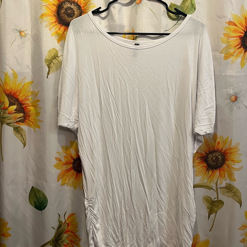 Elegant White Short Sleeve Women's Tee